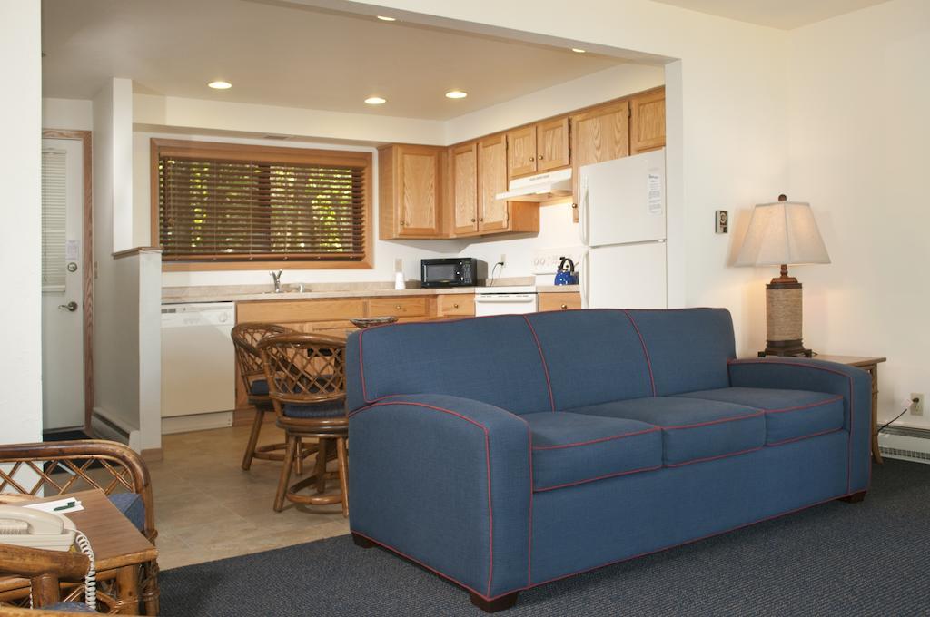 The Shallows Resort Egg Harbor Room photo