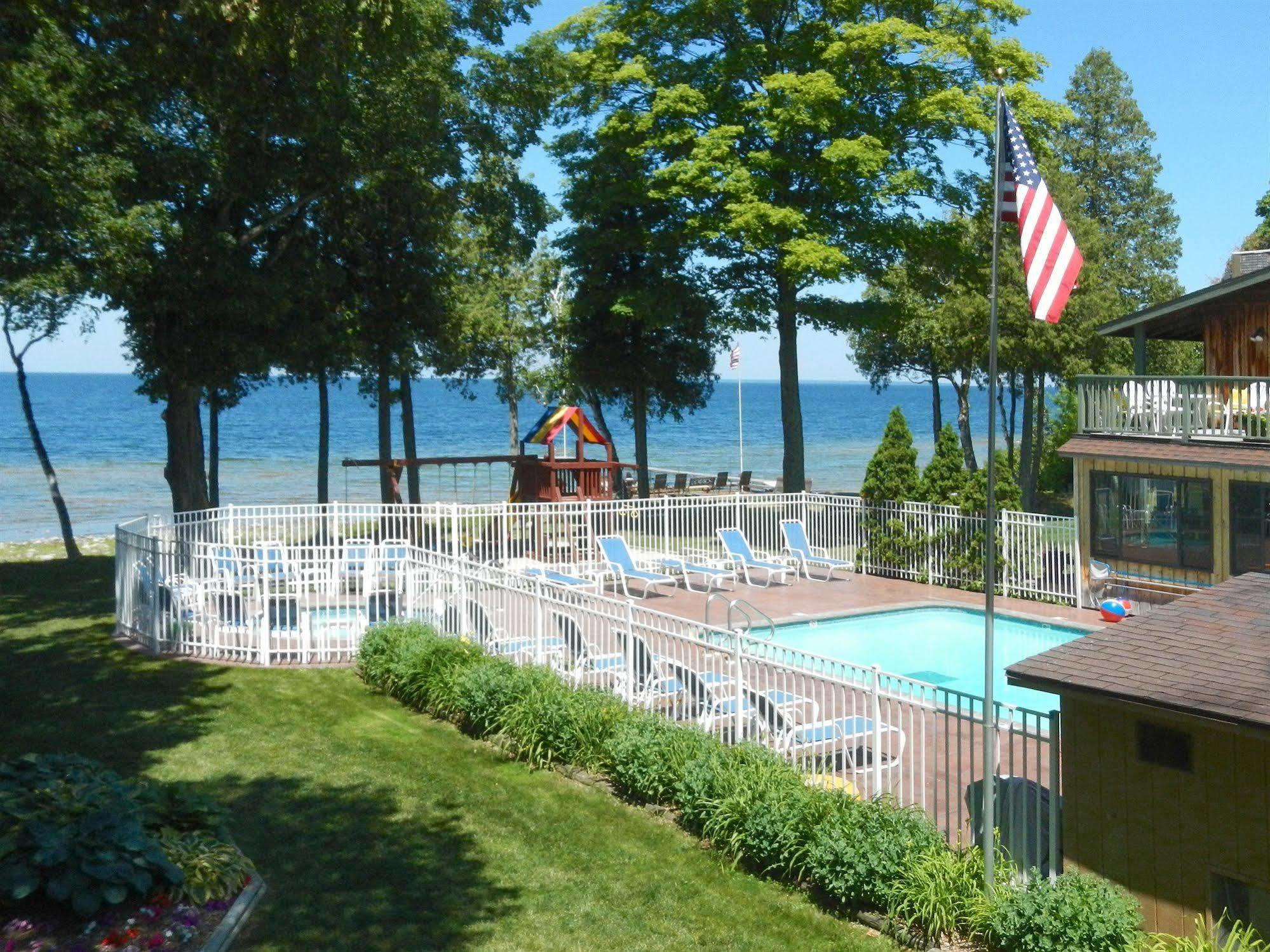 The Shallows Resort Egg Harbor Exterior photo